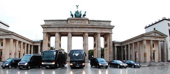 Berlin Reisebus Kleinbus Minivan Limousine
