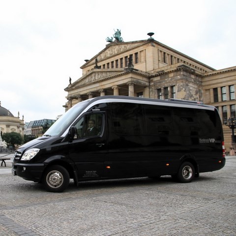 Small Coach Berlin City Tour