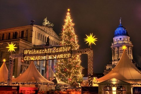 Lichterfahrt Berlin Stadtrundfahrt Weihnachtsmarkt Gendarmenmarkt